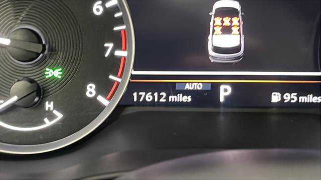 Used 2023 INFINITI QX60 Pure image 10