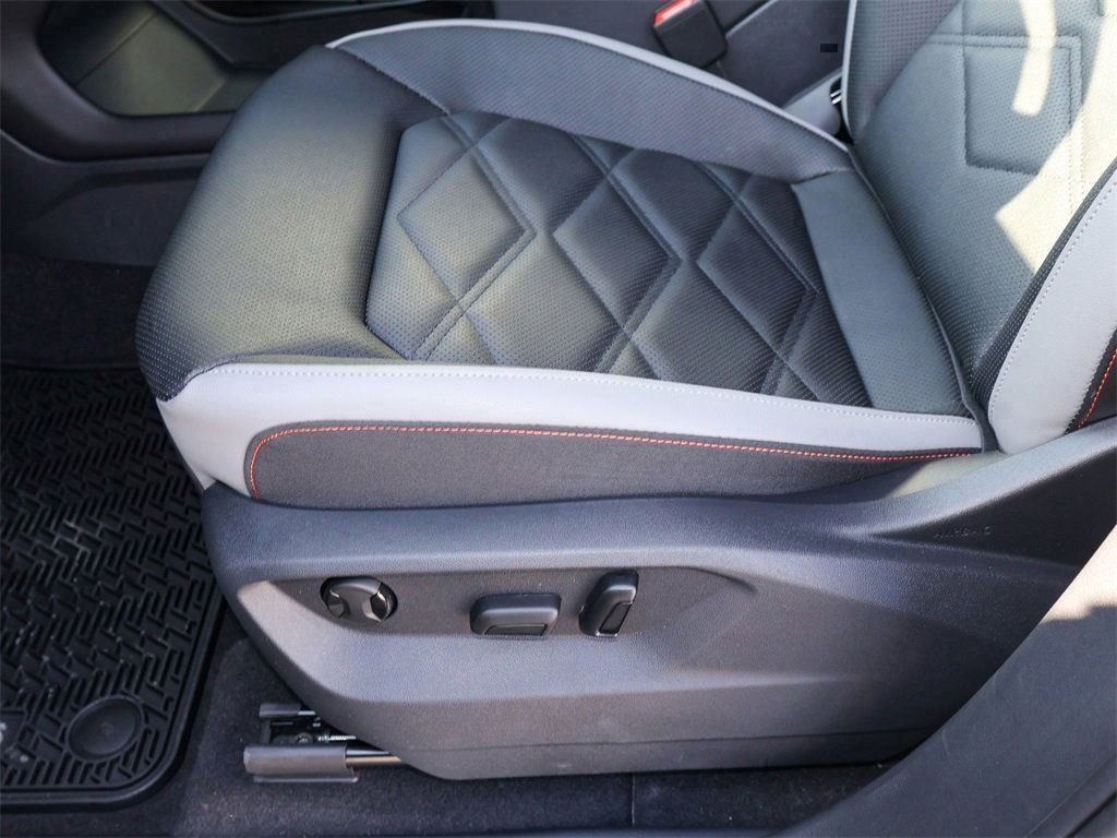 New 2026 Volkswagen Atlas Peak Edition image 14