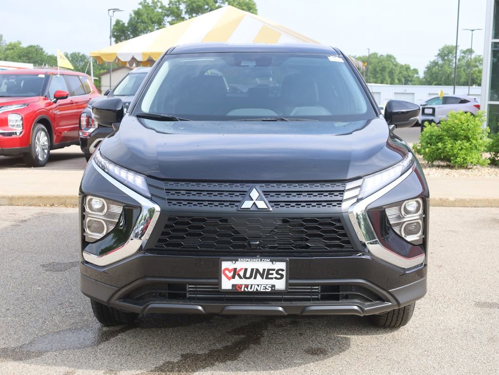 New 2026 Mitsubishi Eclipse Cross ES image 3