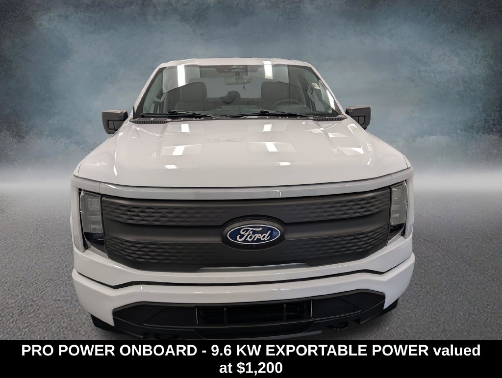 Used 2025 Ford F150 Lightning XLT AWD/4WD image 2