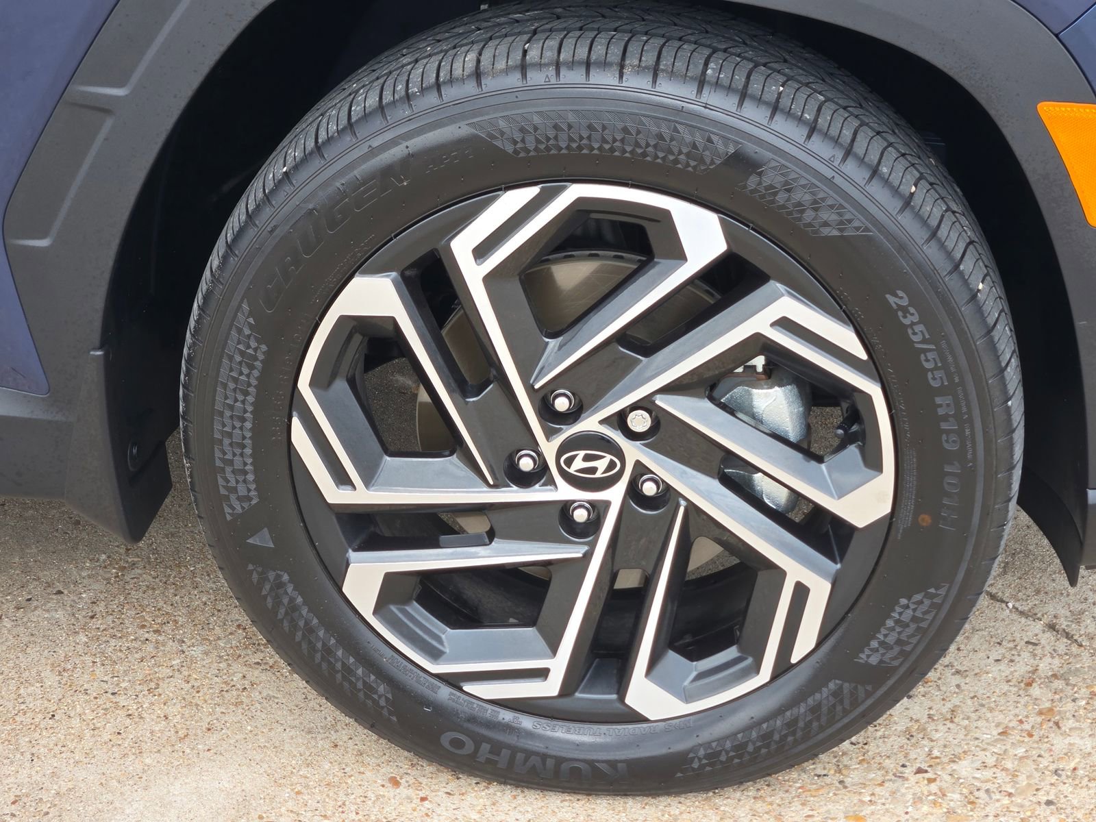 Certified 2025 Hyundai Tucson Limited image 8