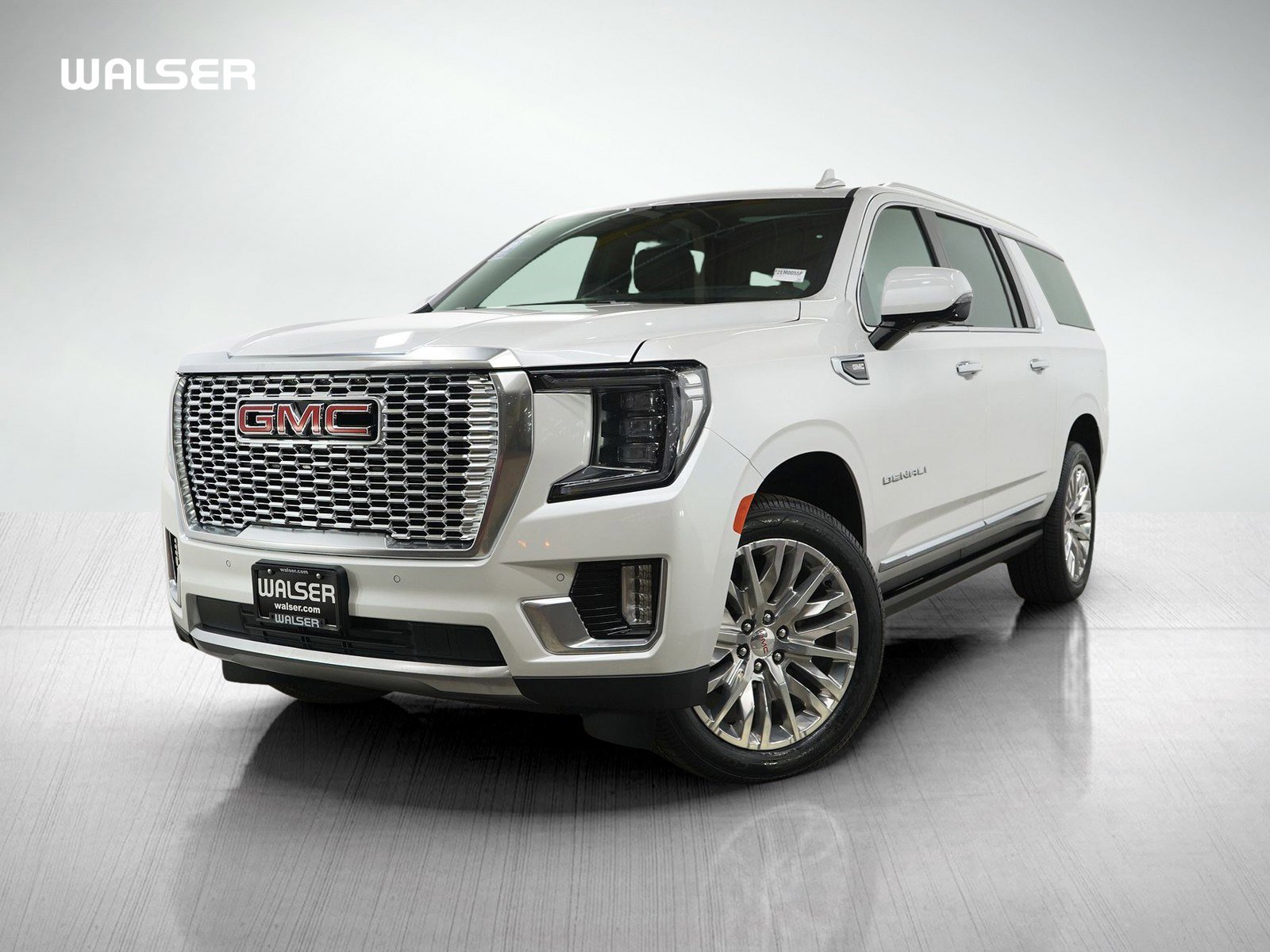 Used 2024 GMC Yukon XL Denali w/ LPO, Floor Liner Package AWD/4WD image 1