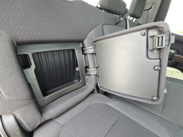 Used 2022 Chevrolet Silverado 1500 RST w/ Safety Package RWD image 16