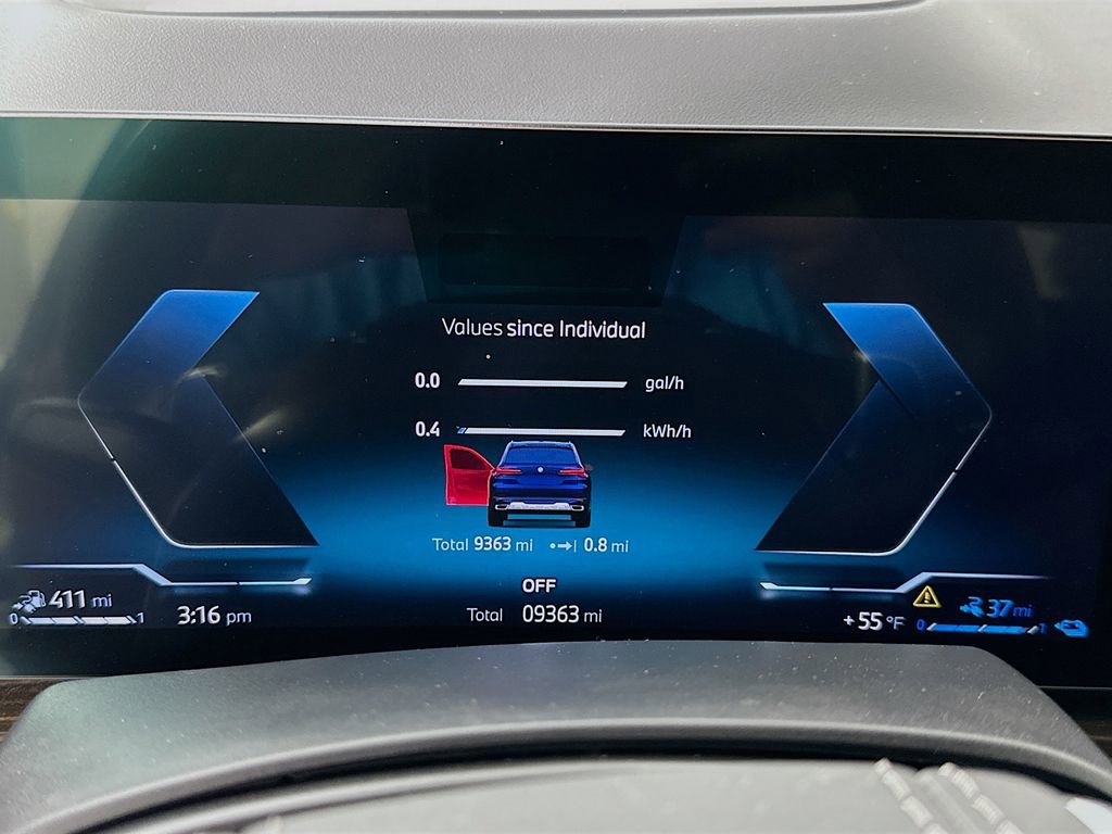 Used 2025 BMW X5 xDrive50e image 12