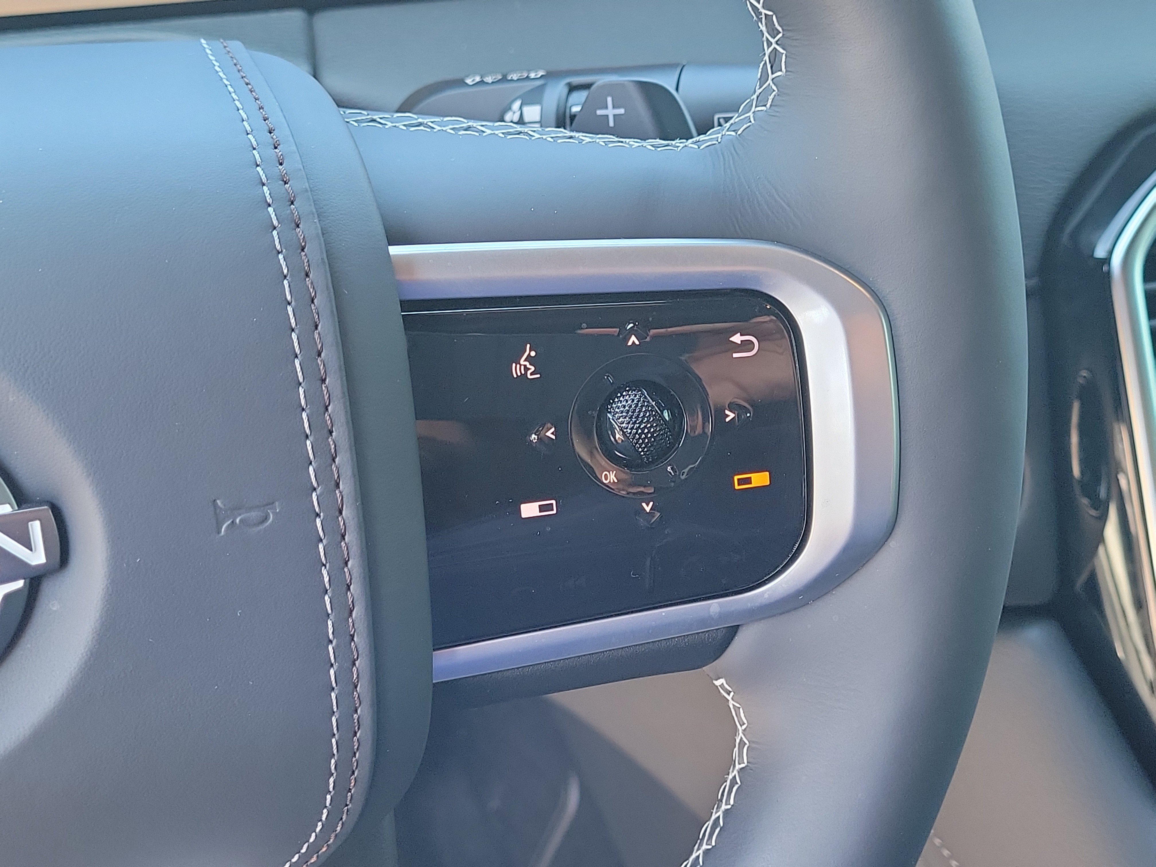 Certified 2025 Nissan Armada Platinum Reserve RWD image 20