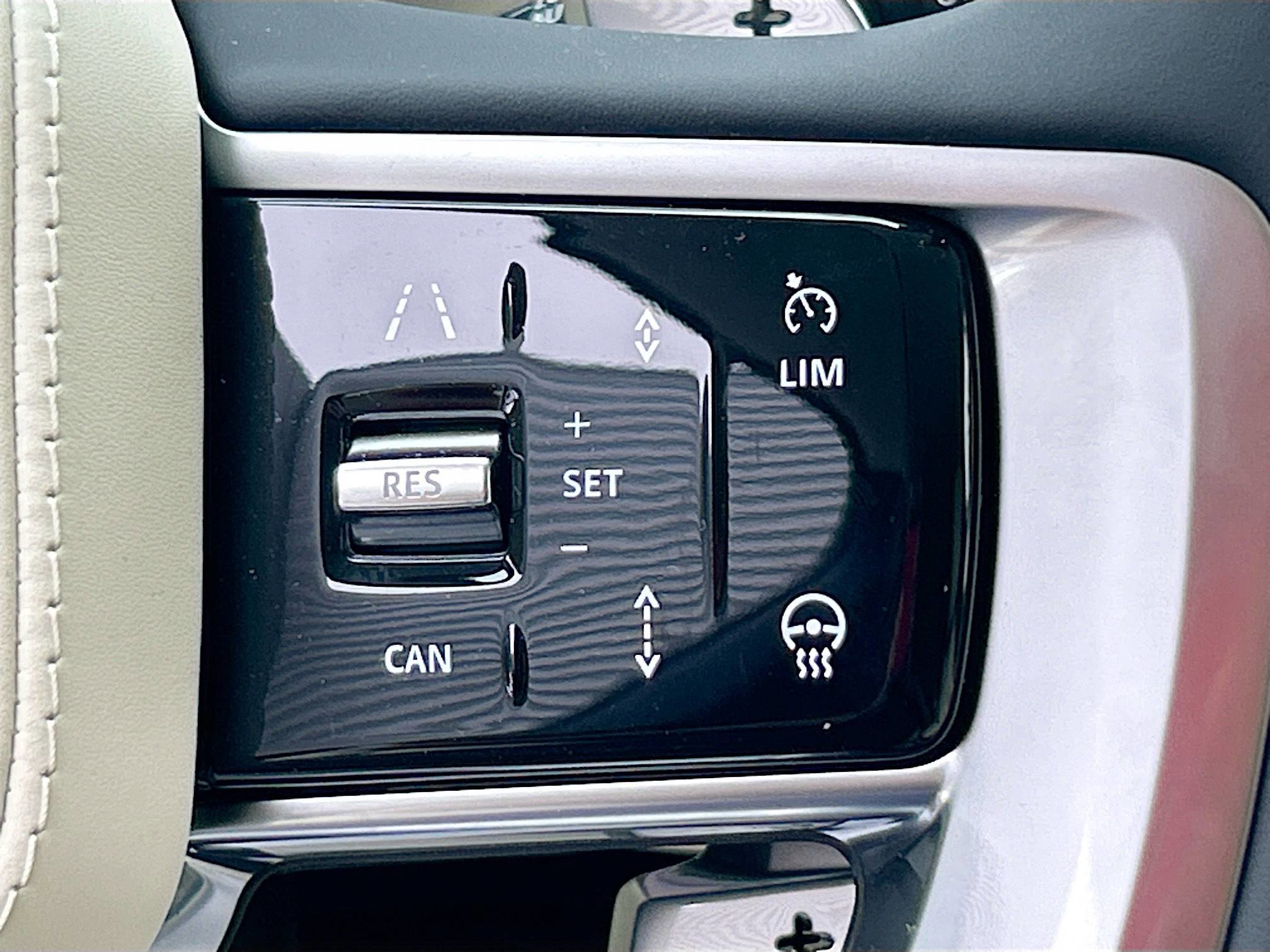 New 2025 Land Rover Range Rover Autobiography image 31
