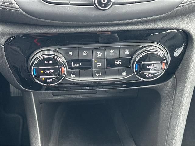 Certified 2022 Buick Encore GX Essence w/ Experience Buick Package FWD image 29