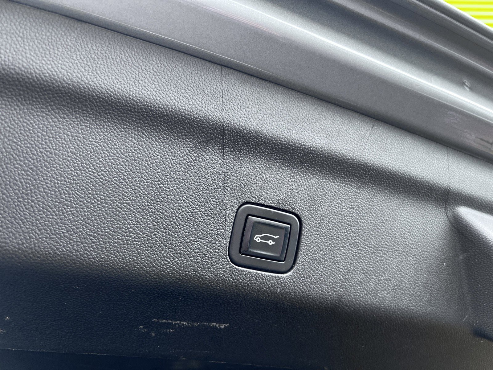 Used 2023 Chevrolet Tahoe LT image 29