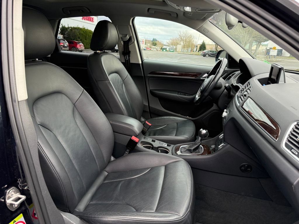 Used 2015 Audi Q3 2.0T Premium Plus w/ Driver Assistance Package image 9