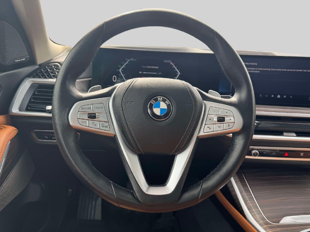 Used 2024 BMW X7 xDrive40i w/ Premium Package AWD/4WD image 13