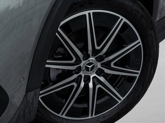 Used 2024 Mercedes-Benz EQB 350 4MATIC SUV image 10