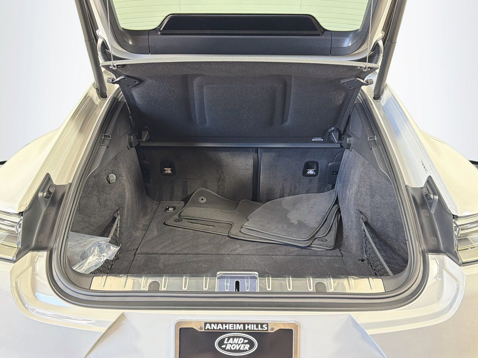 Used 2023 Porsche Panamera Platinum Edition RWD image 29