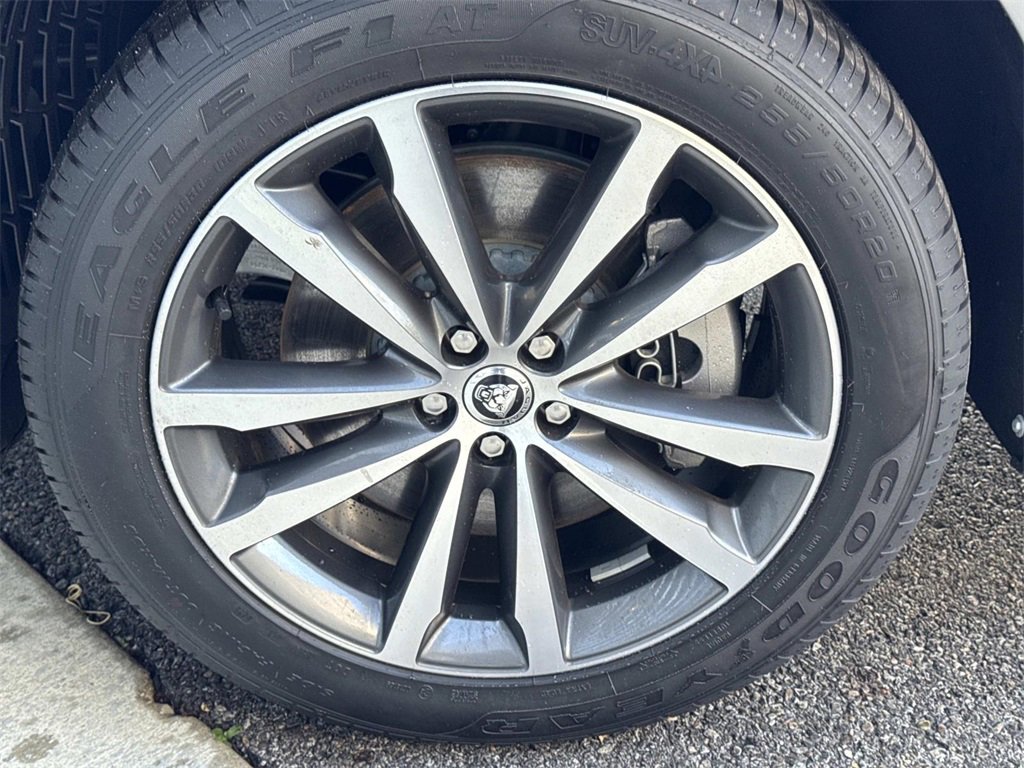 New 2026 Jaguar F-PACE R-Dynamic S image 11