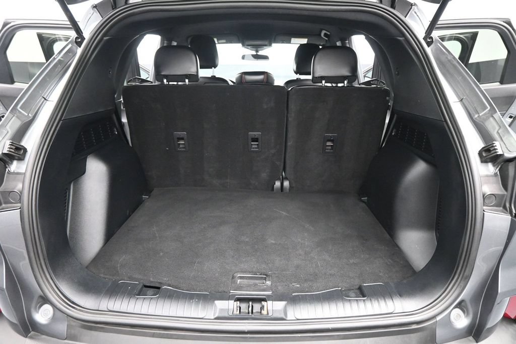 Certified 2025 Ford Escape ST-Line w/ Tech Pack #1 FWD image 18