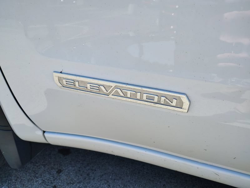 Used 2024 GMC Sierra 1500 Elevation AWD/4WD image 8