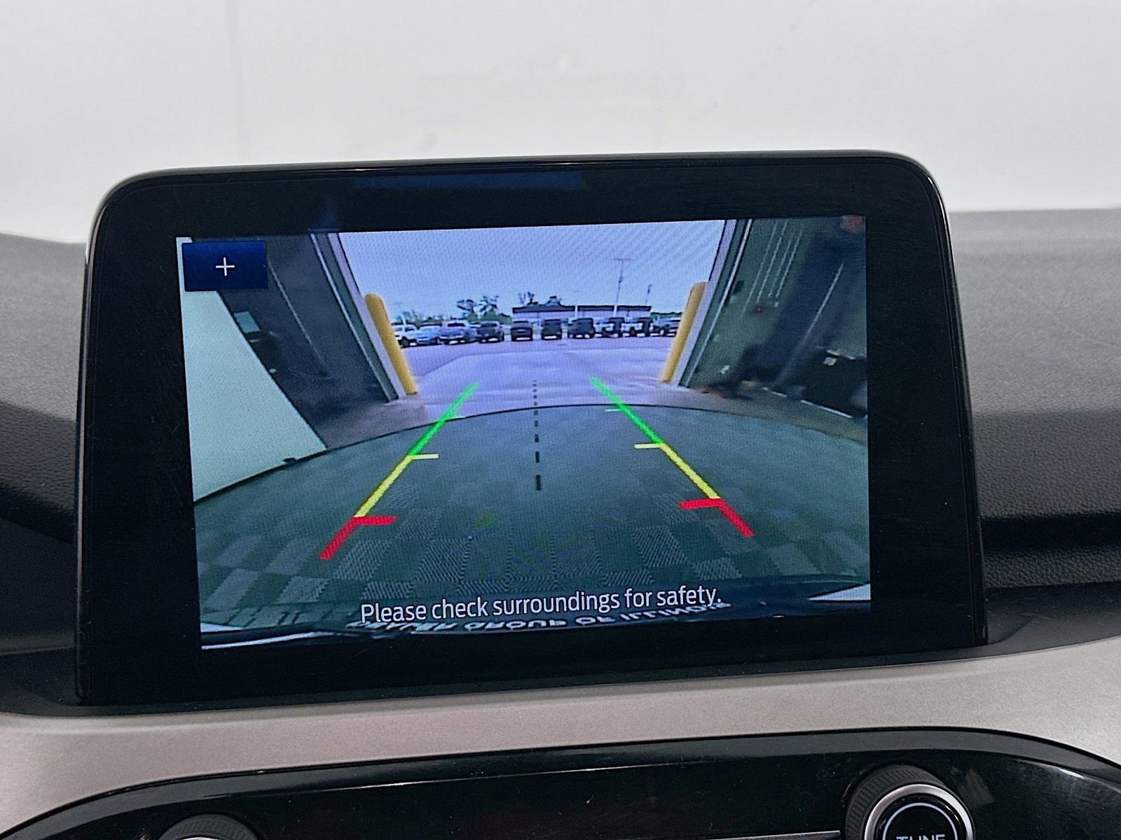 Used 2022 Ford Escape SE FWD image 13