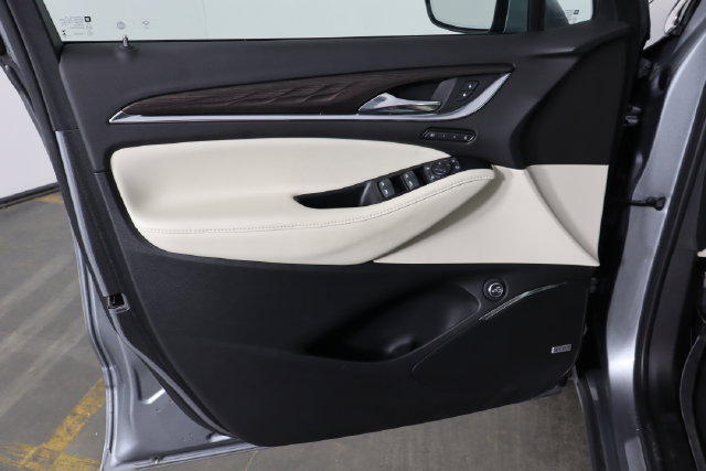 Used 2023 Buick Enclave Avenir w/ Avenir Technology Package FWD image 20