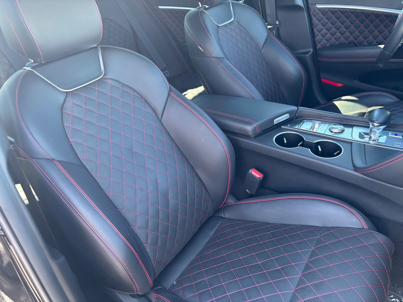 Used 2024 Genesis G70 3.3T Advanced w/ Sport Prestige Package image 15