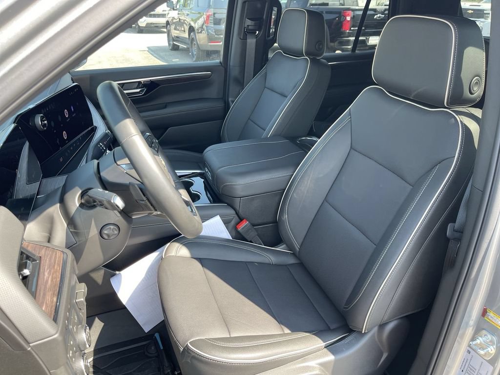 New 2026 Chevrolet Tahoe Premier w/ Sun And Tow Package AWD/4WD image 11