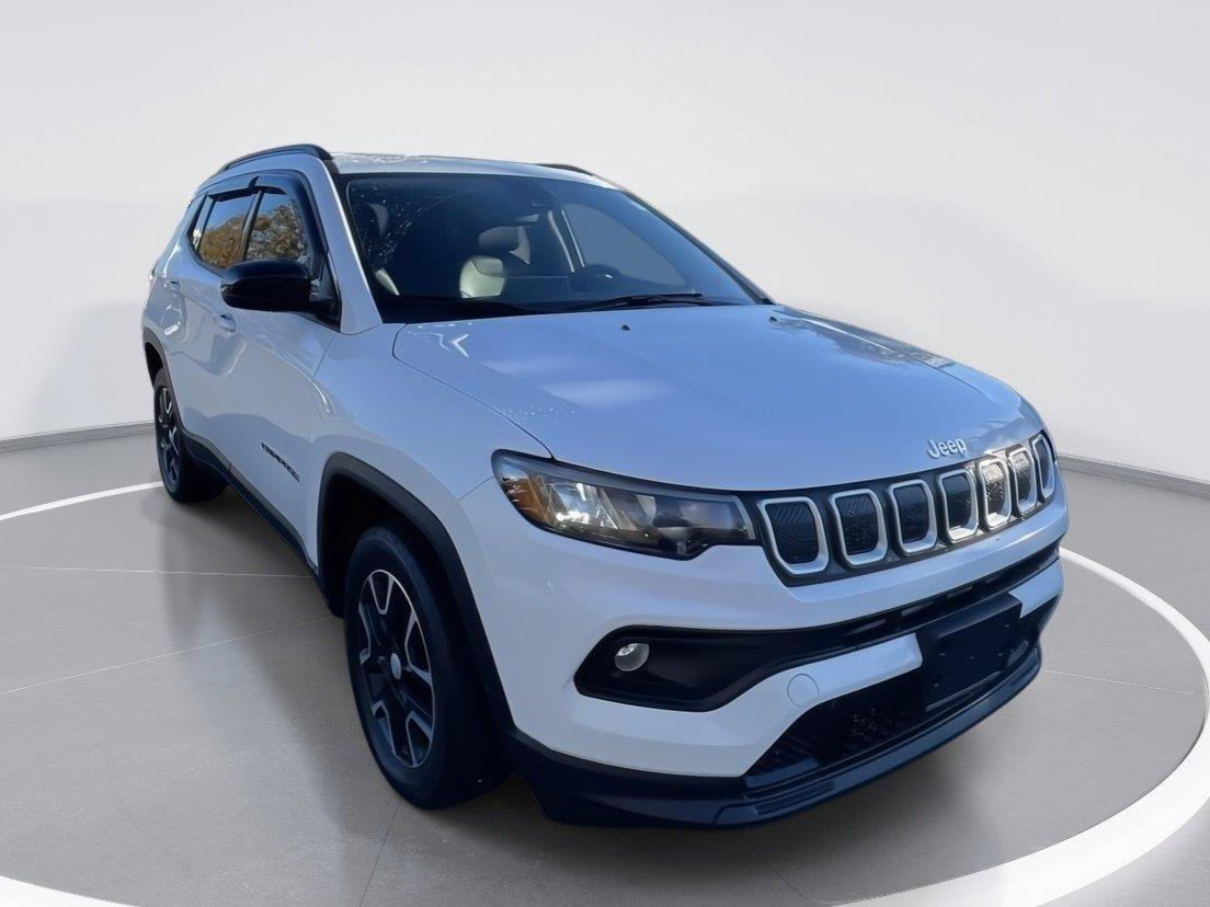 Used 2022 Jeep Compass Latitude w/ Sun and Sound Group