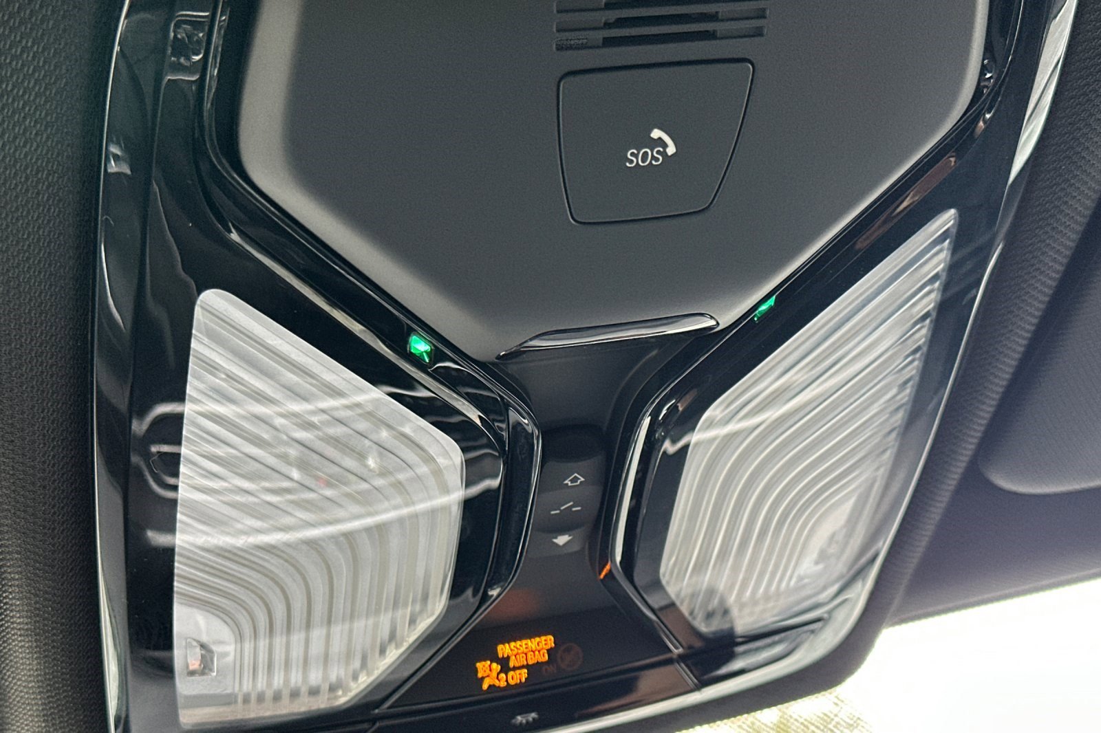 Certified 2022 BMW X5 xDrive45e w/ Climate Comfort Package image 23