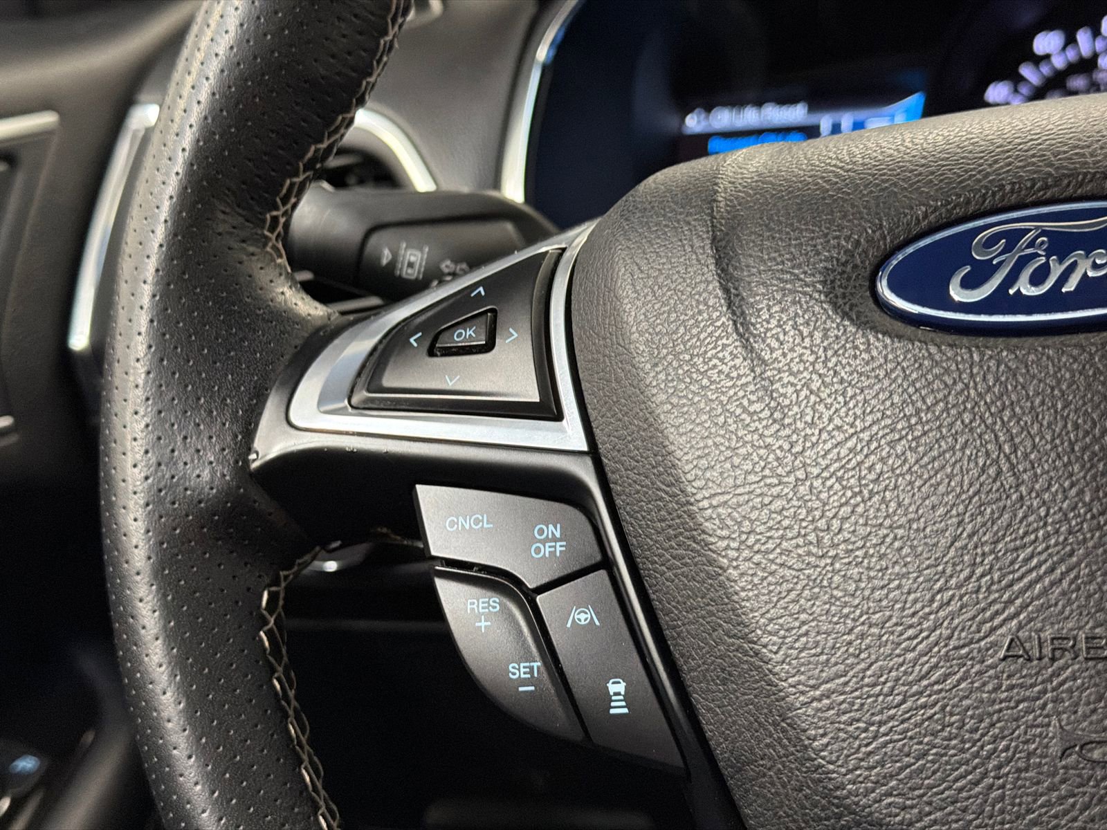Used 2019 Ford Edge ST w/ Equipment Group 401A AWD/4WD image 22