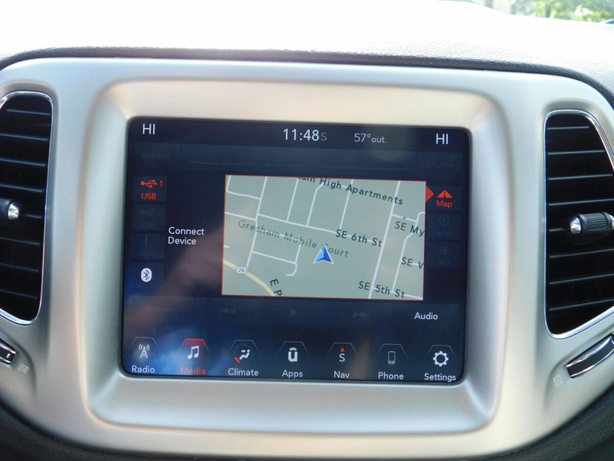 Used 2017 Jeep Compass Latitude w/ Popular Equipment Group image 13