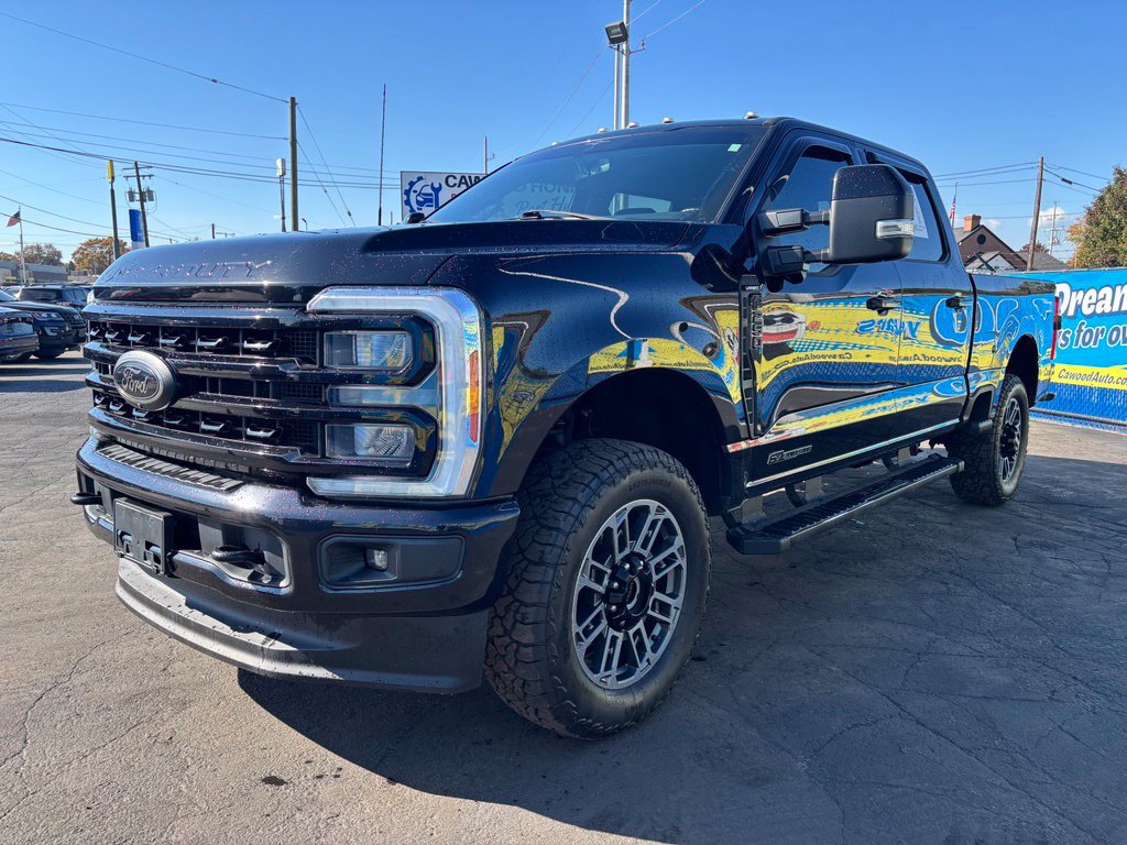 Used 2023 Ford F250 Lariat w/ Black Appearance Package AWD/4WD image 7