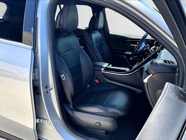 Used 2025 Mercedes-Benz GLC 300 image 9