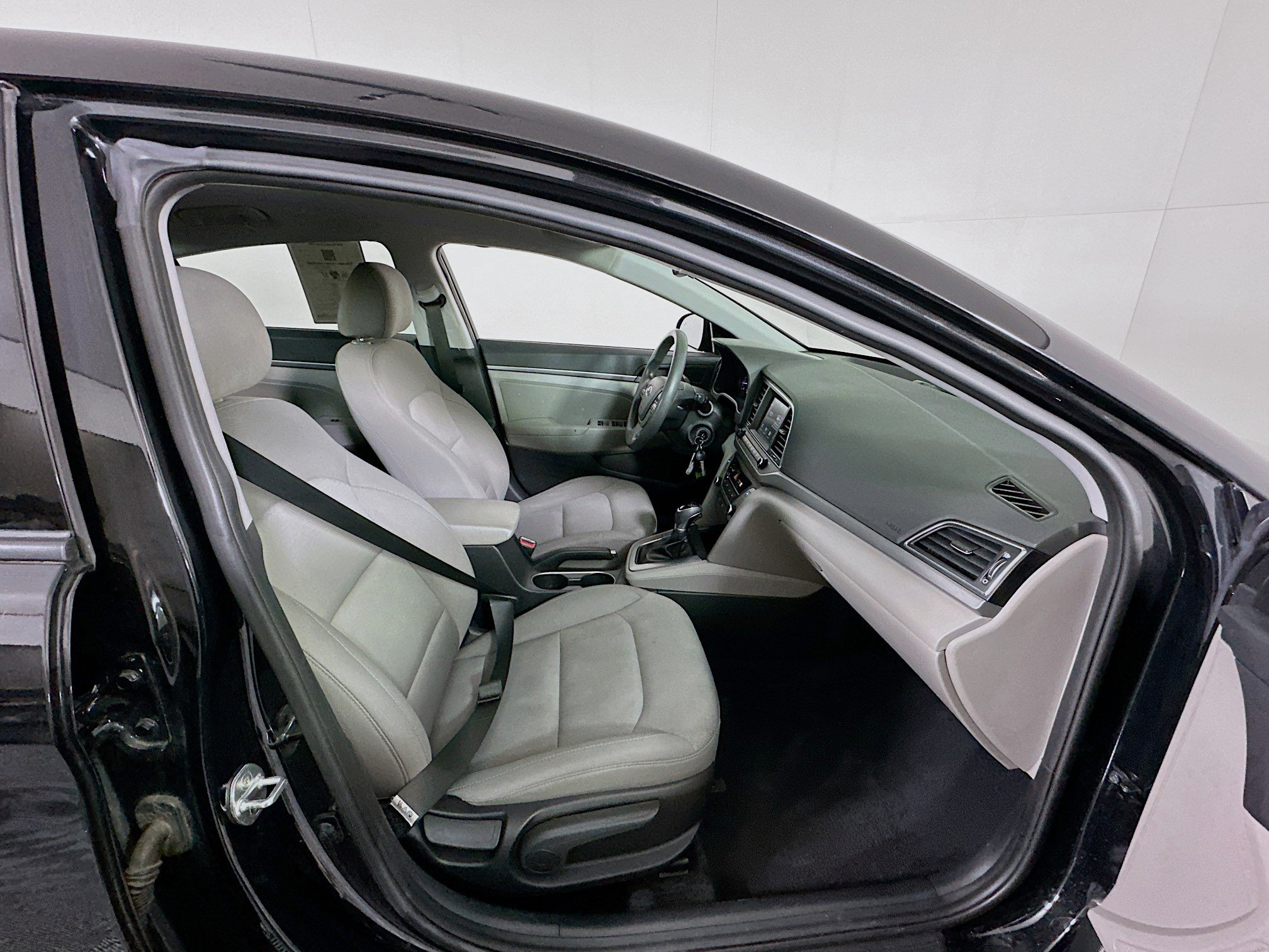 Used 2018 Hyundai Elantra SEL image 31