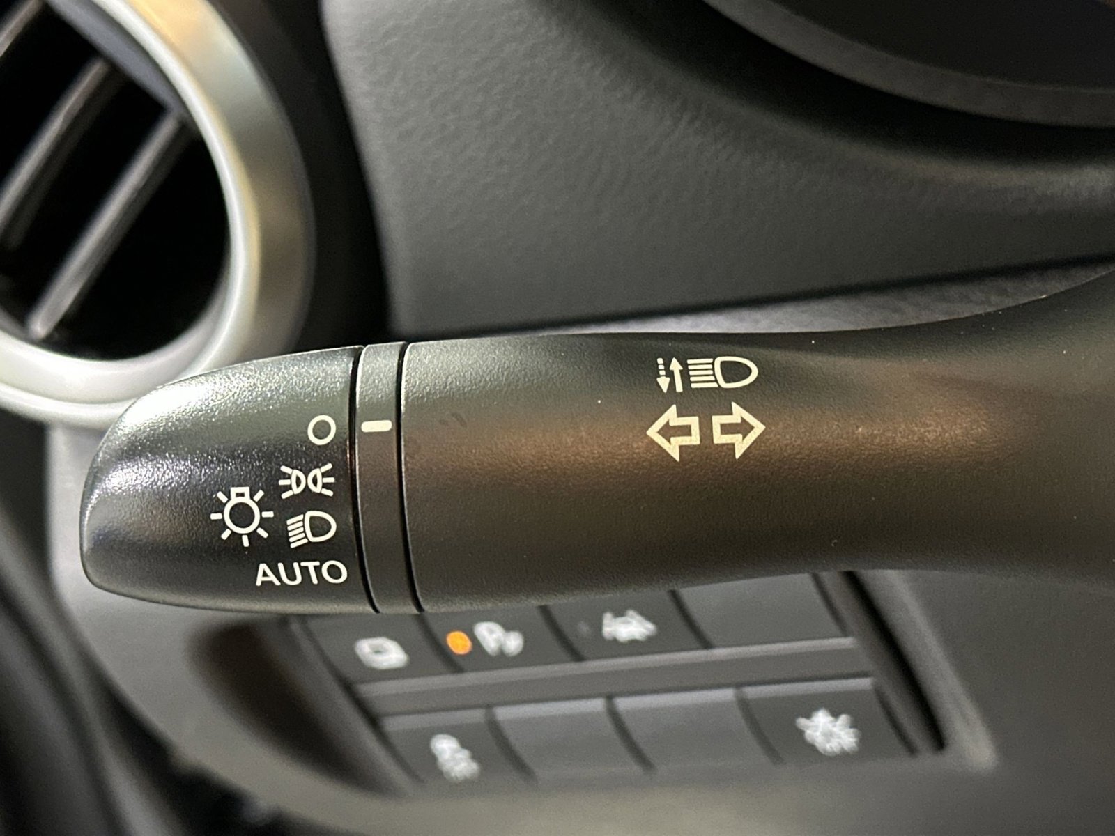 Used 2024 Nissan Versa S image 28