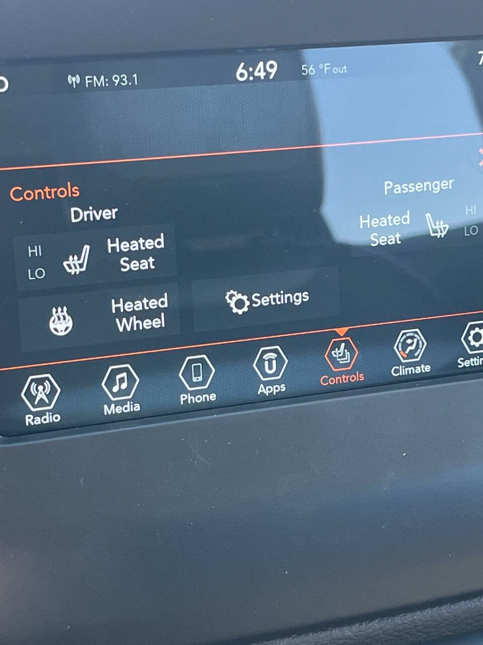 Used 2019 Jeep Compass Latitude w/ Cold Weather Group AWD/4WD image 24