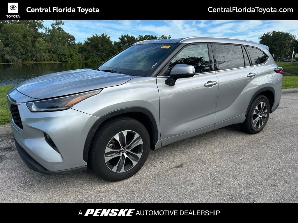 Used 2021 Toyota Highlander XLE