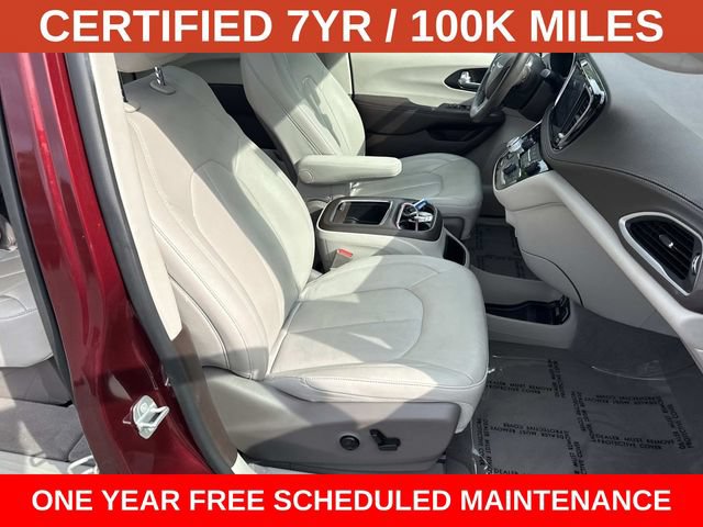 Used 2021 Chrysler Pacifica Touring-L w/ Premium & Safety Sphere Group AWD/4WD image 9