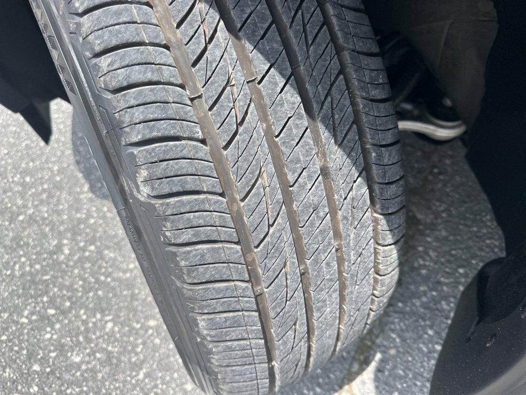 Used 2024 Nissan Pathfinder S image 29