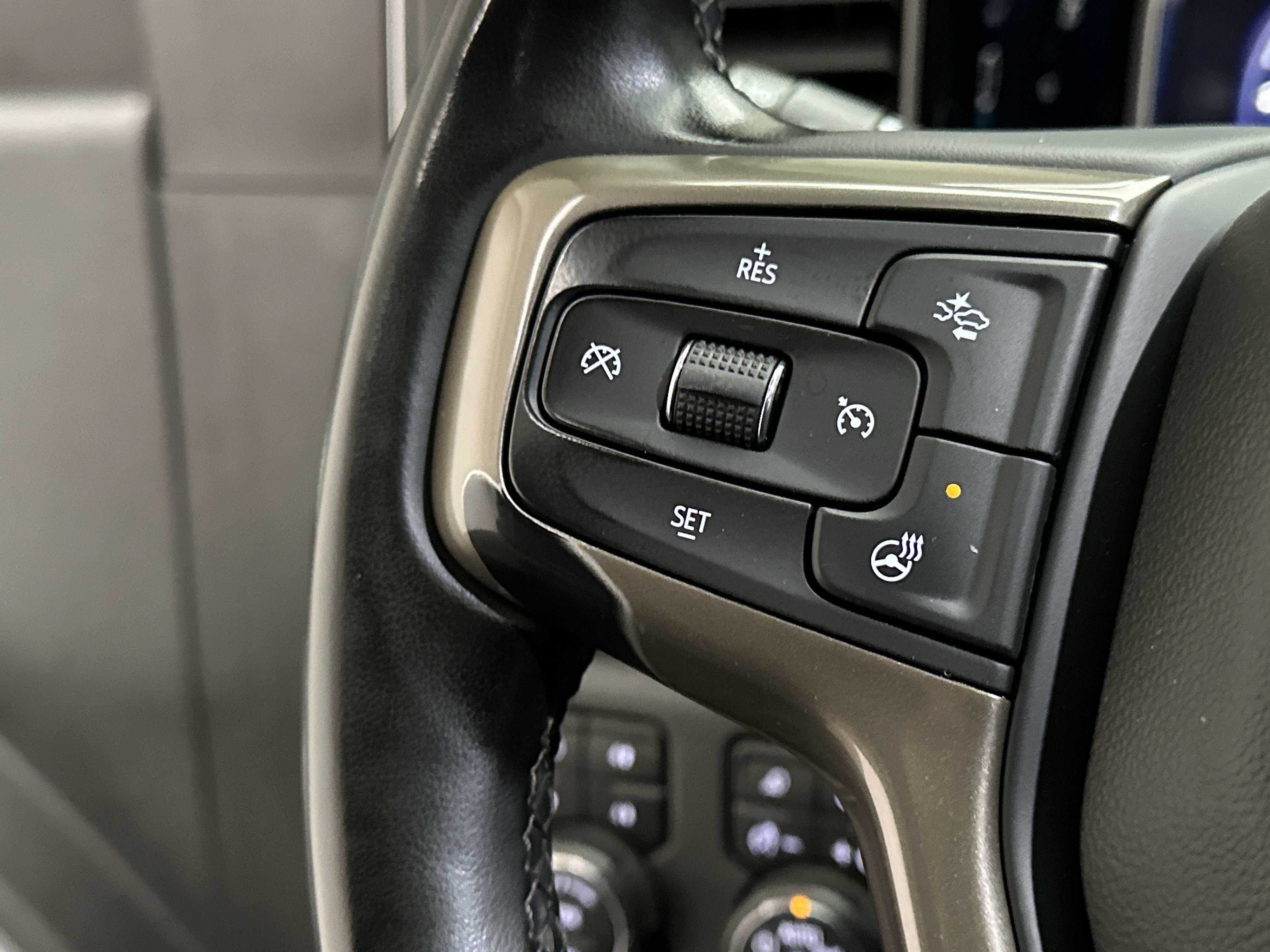 Used 2024 Chevrolet Silverado 3500 High Country w/ High Country Premium Package image 34