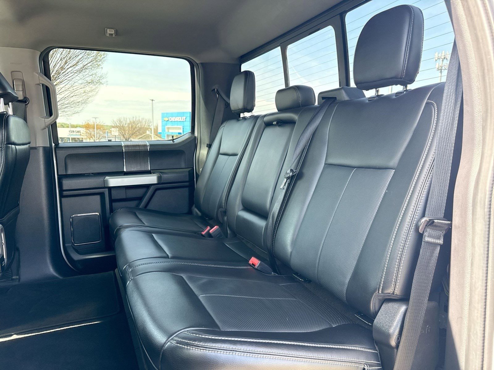 Used 2021 Ford F250 Lariat w/ Chrome Package image 24