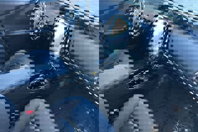 Used 2020 Toyota Prius Prime XLE image 18