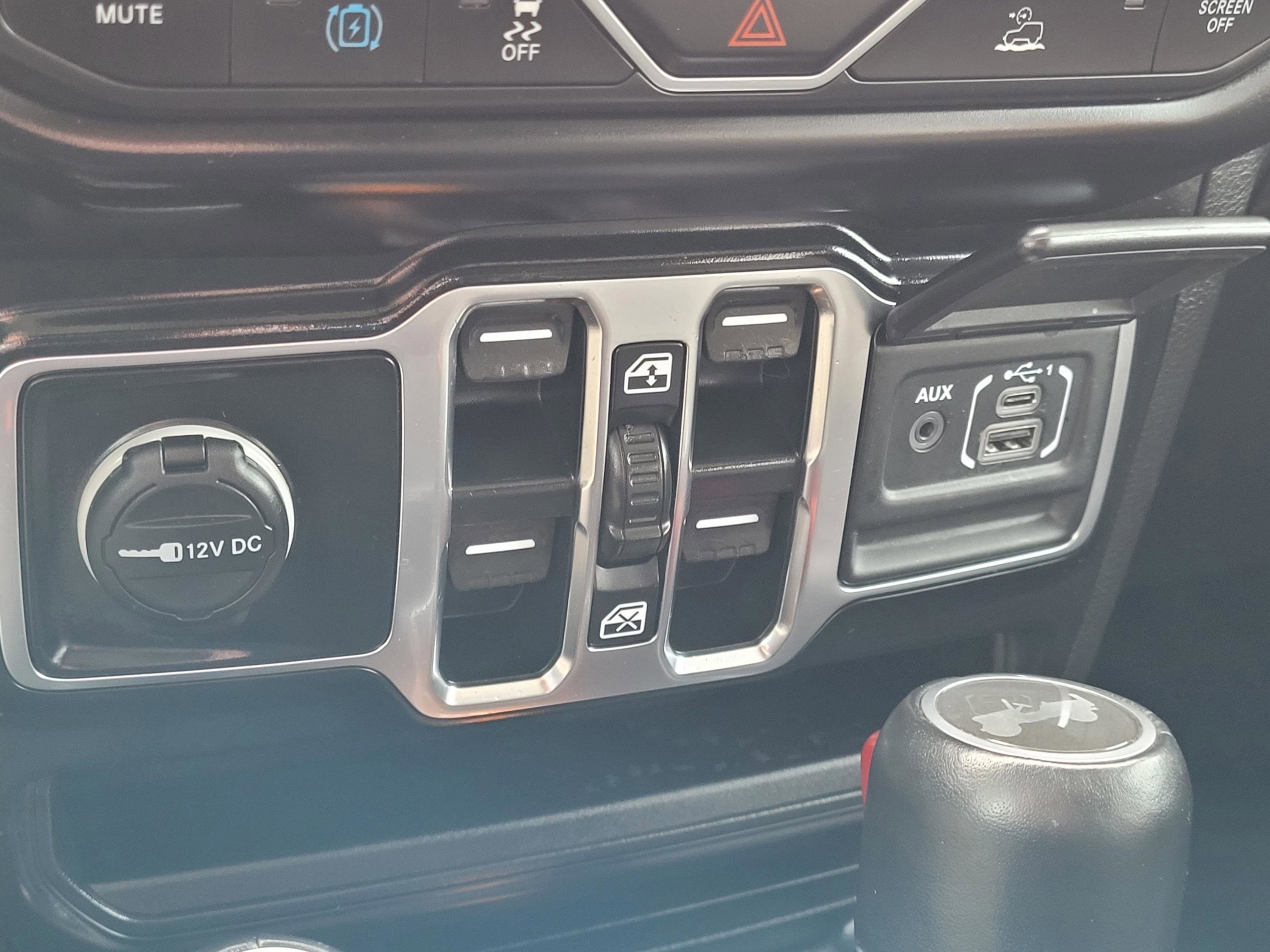 Used 2021 Jeep Wrangler Unlimited Sahara w/ Cold Weather Group image 24