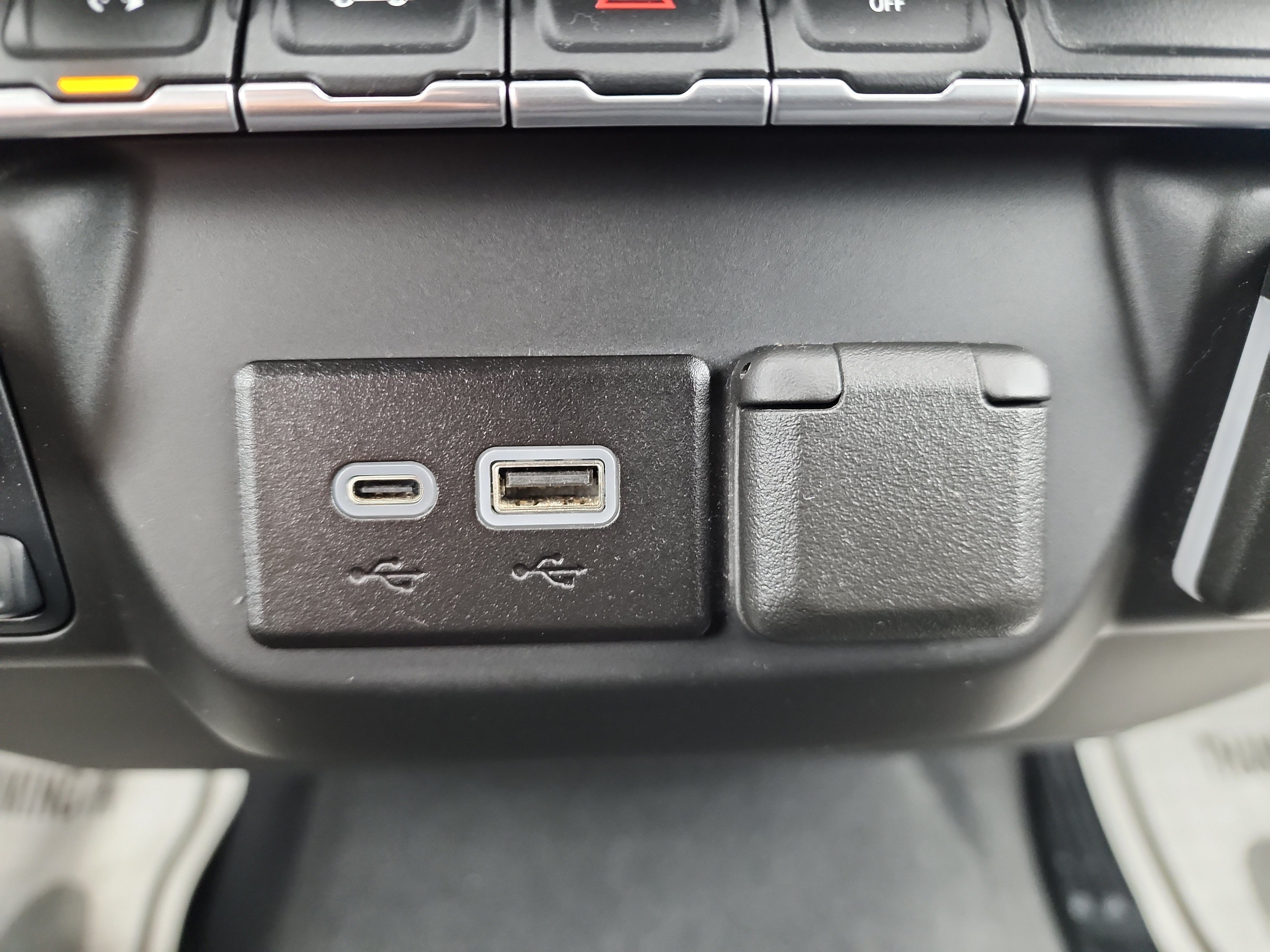 Certified 2023 Chevrolet Silverado 1500 Custom AWD/4WD image 14