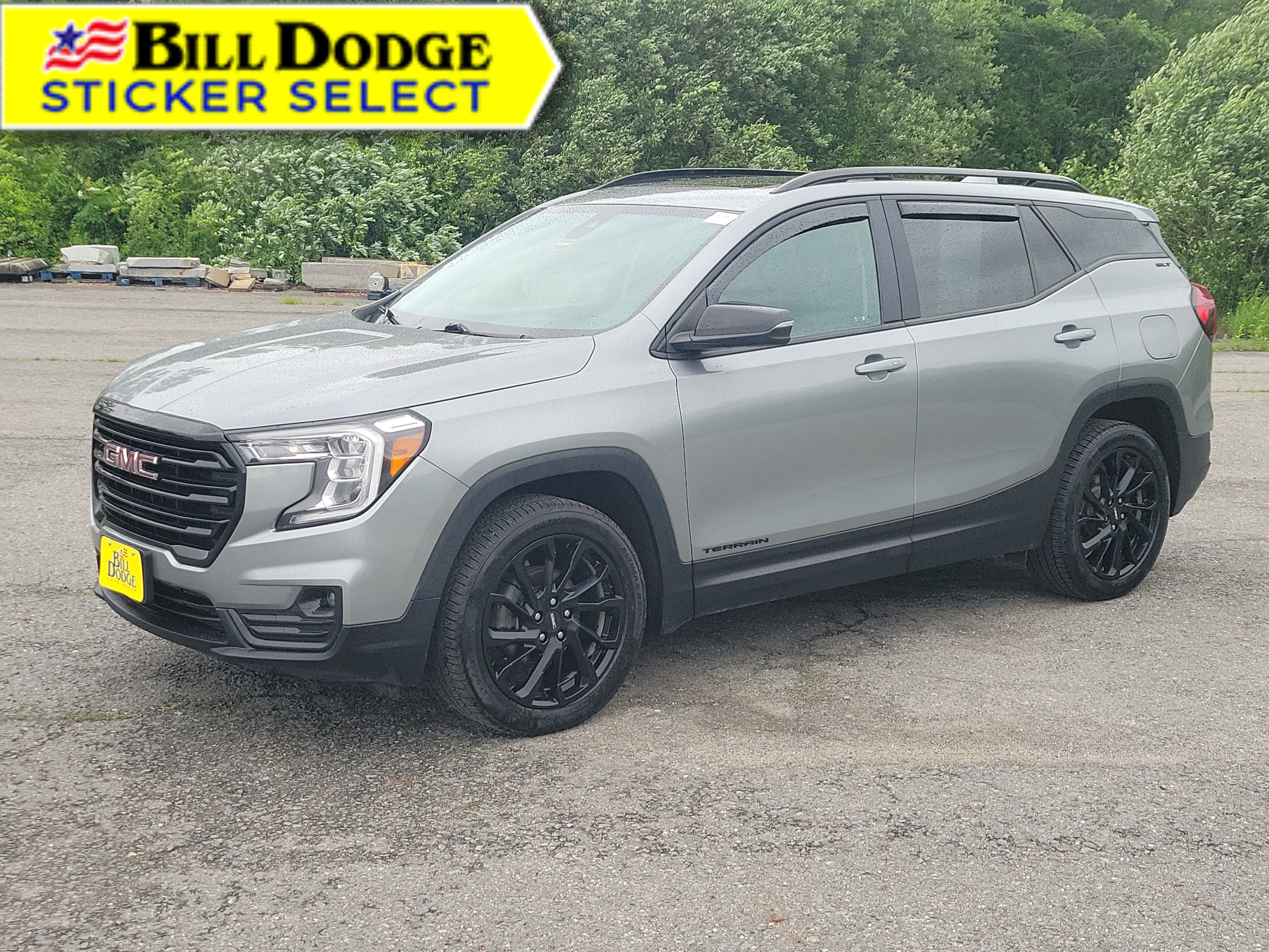 Used 2023 GMC Terrain SLT w/ Infotainment Package II AWD/4WD image 1