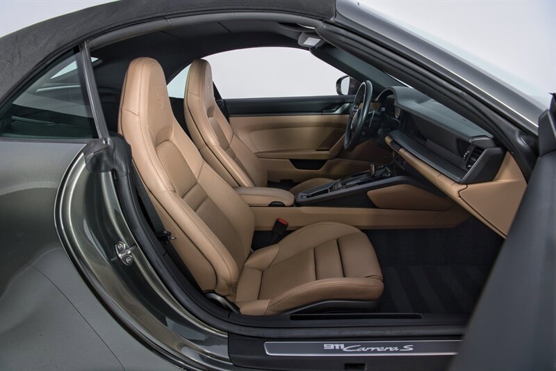 Used 2020 Porsche 911 Carrera S image 28