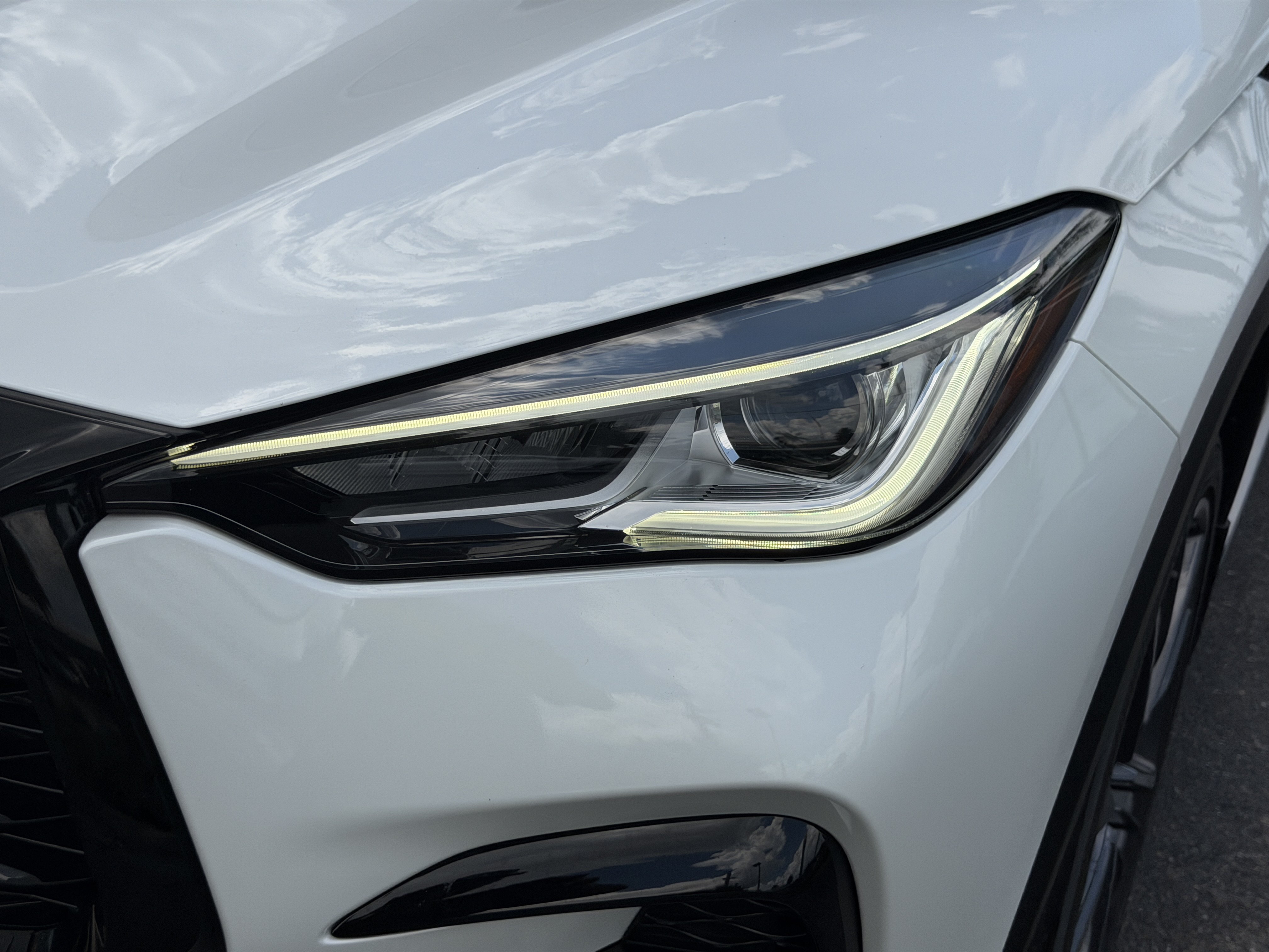Certified 2023 INFINITI QX50 Sport FWD image 9