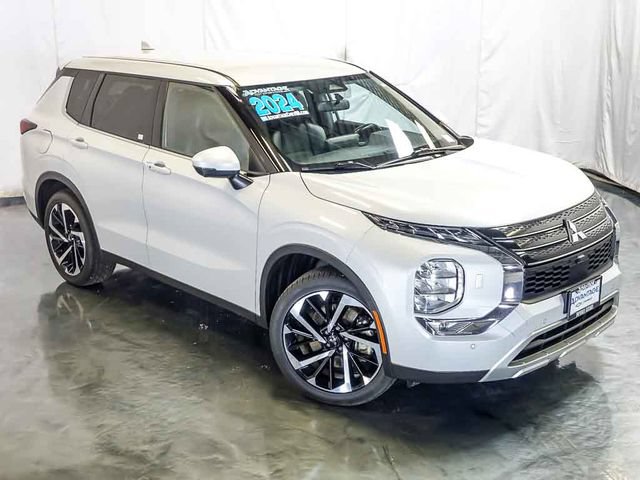 Used 2024 Mitsubishi Outlander SE AWD/4WD image 6