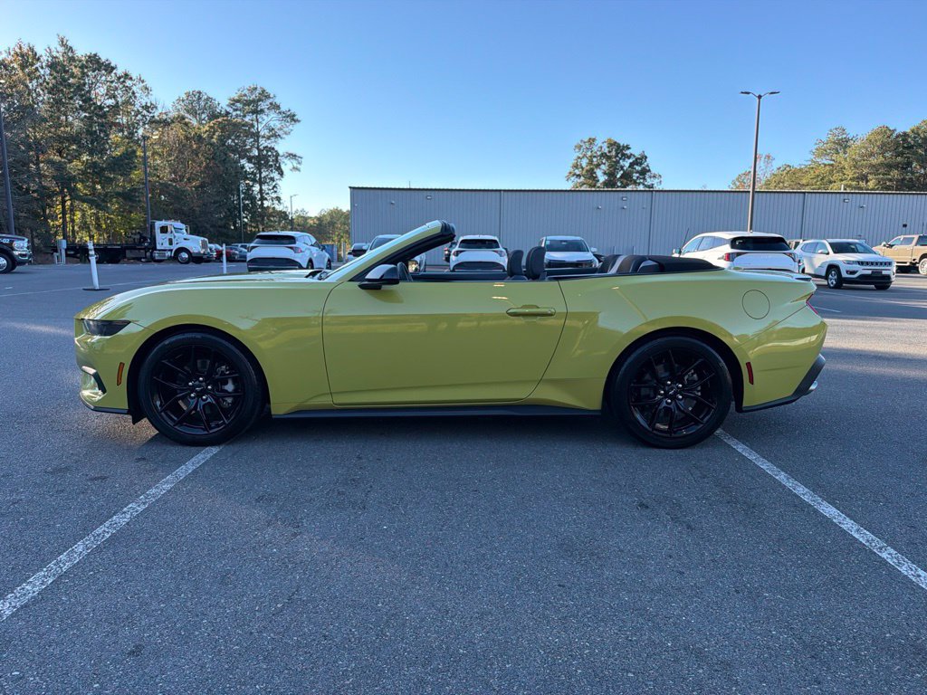 Used 2025 Ford Mustang Convertible w/ Mustang Nite Pony Package RWD image 9