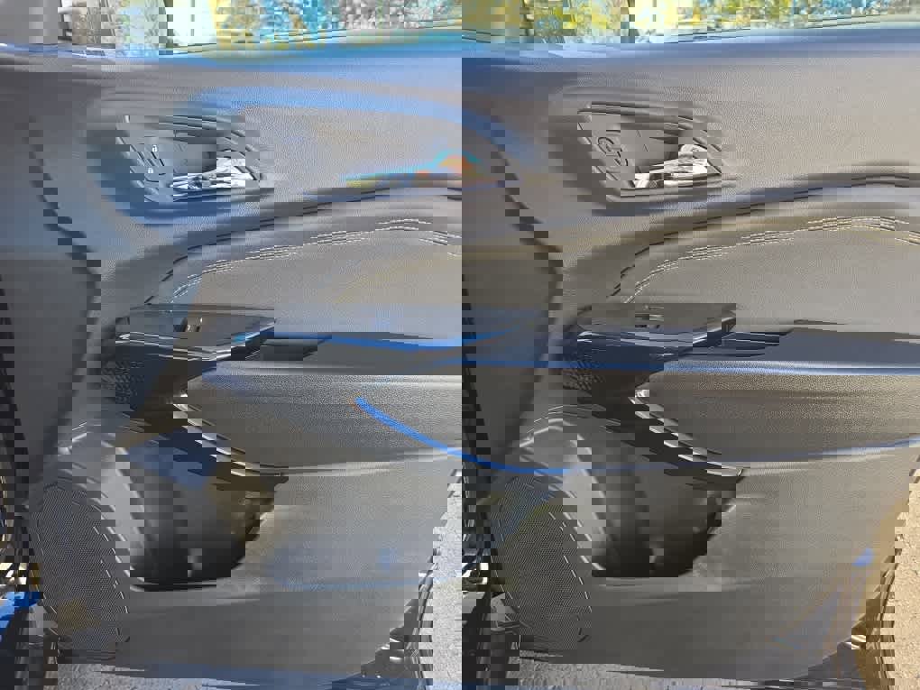 New 2026 Chevrolet Trax ACTIV w/ Driver Confidence Package image 39