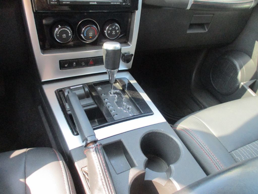 Used 2012 Jeep Liberty Arctic AWD/4WD image 13
