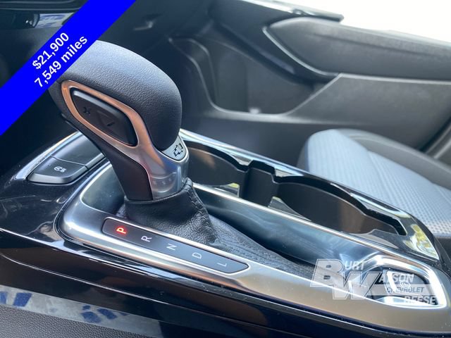 Used 2025 Chevrolet Trax LT FWD image 29