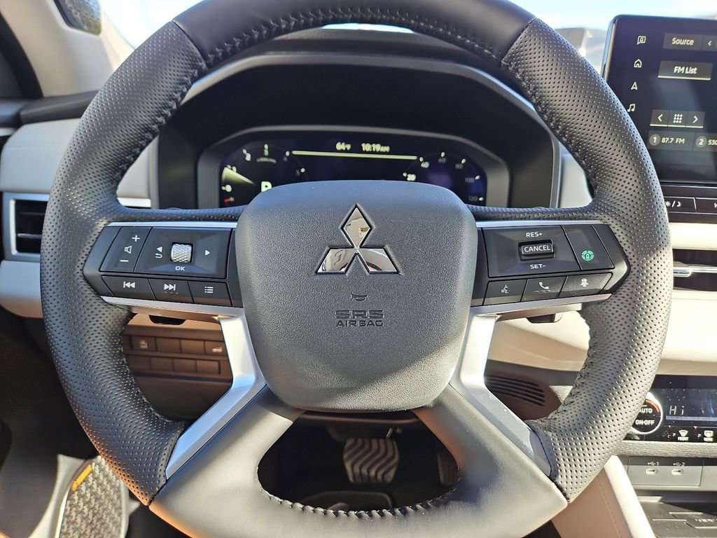 New 2026 Mitsubishi Outlander SE image 28