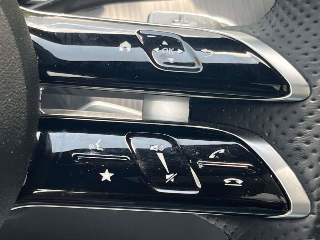 Certified 2023 Mercedes-Benz C 300 4MATIC Sedan image 35